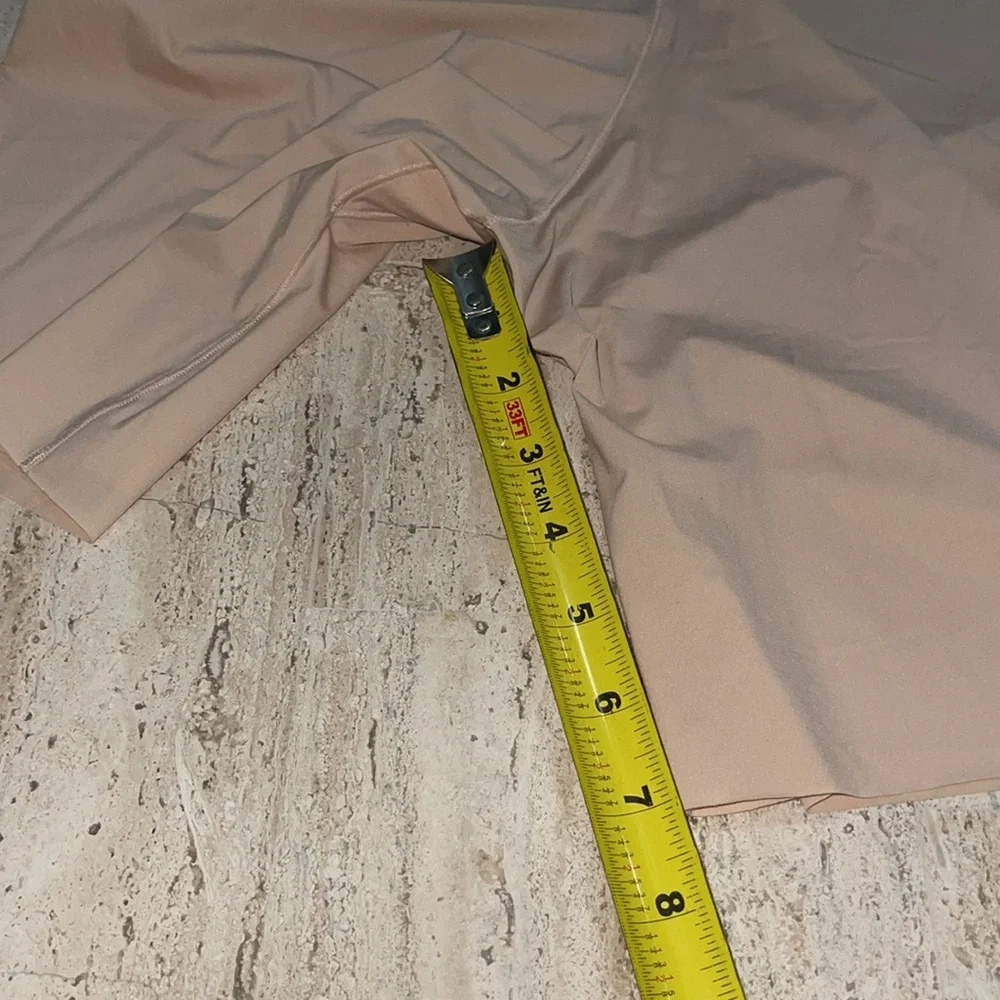 SPANX Thinstincts® High Waist Mid-Thigh Shorts in Soft Nude Sz XL Closes Gasset. - Picture 11 of 17